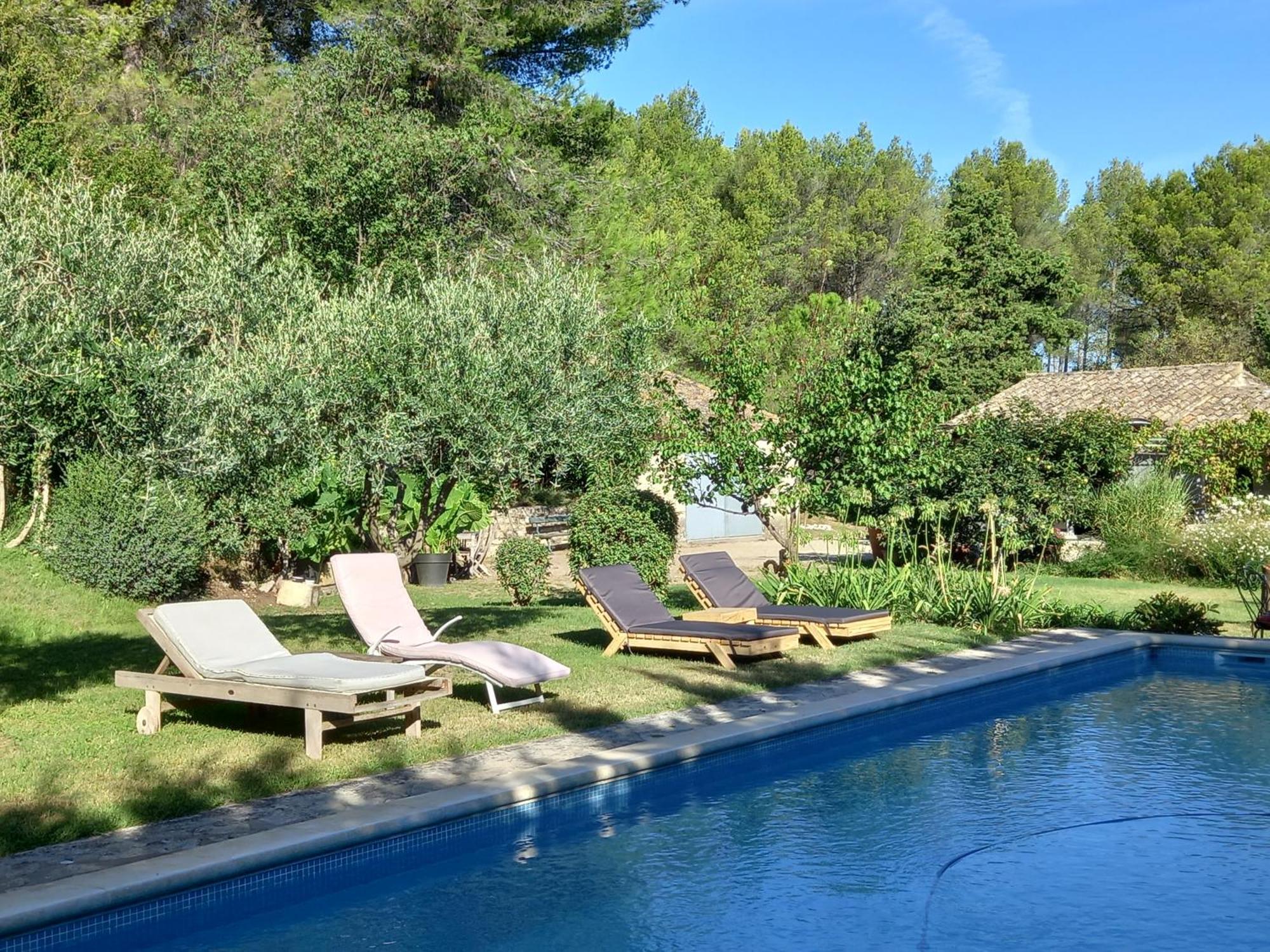 La Roulotte Du Petit Paradis Saint-Rémy-de-Provence Exteriér fotografie