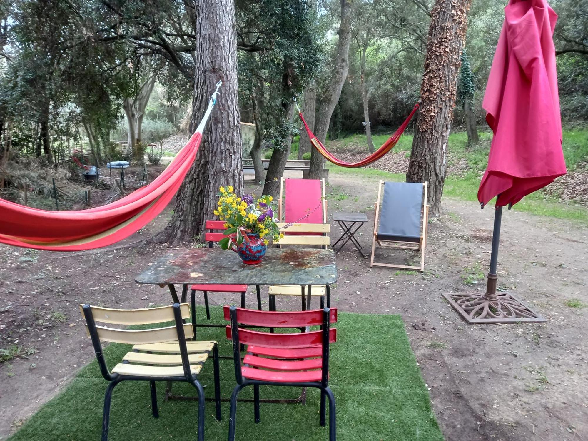 La Roulotte Du Petit Paradis Saint-Rémy-de-Provence Exteriér fotografie