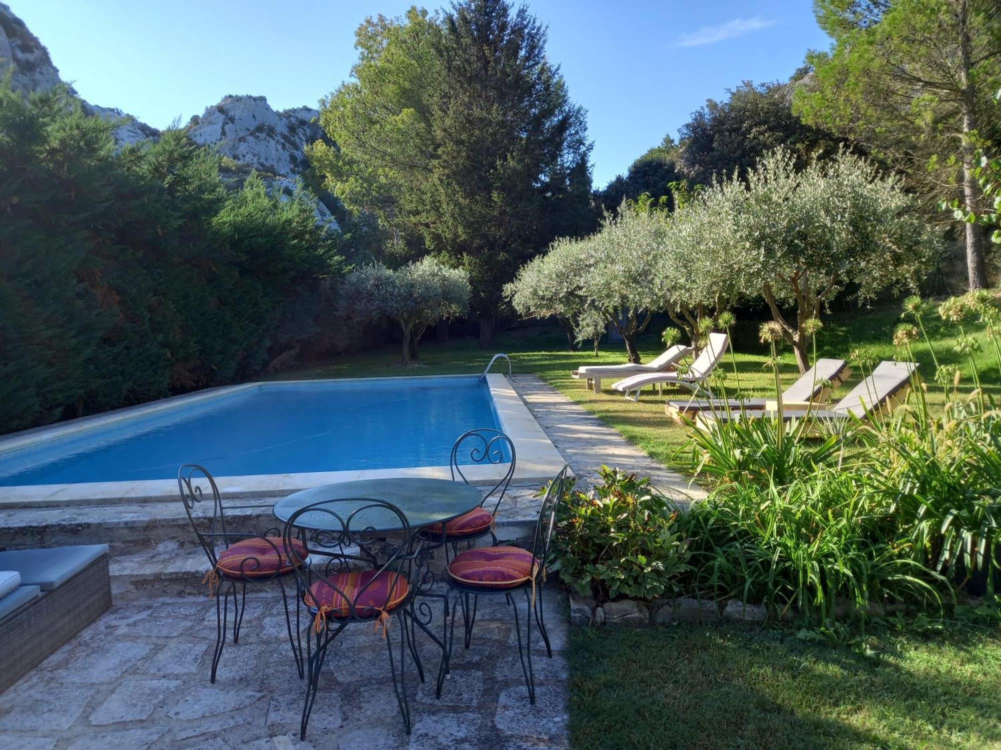 La Roulotte Du Petit Paradis Saint-Rémy-de-Provence Exteriér fotografie