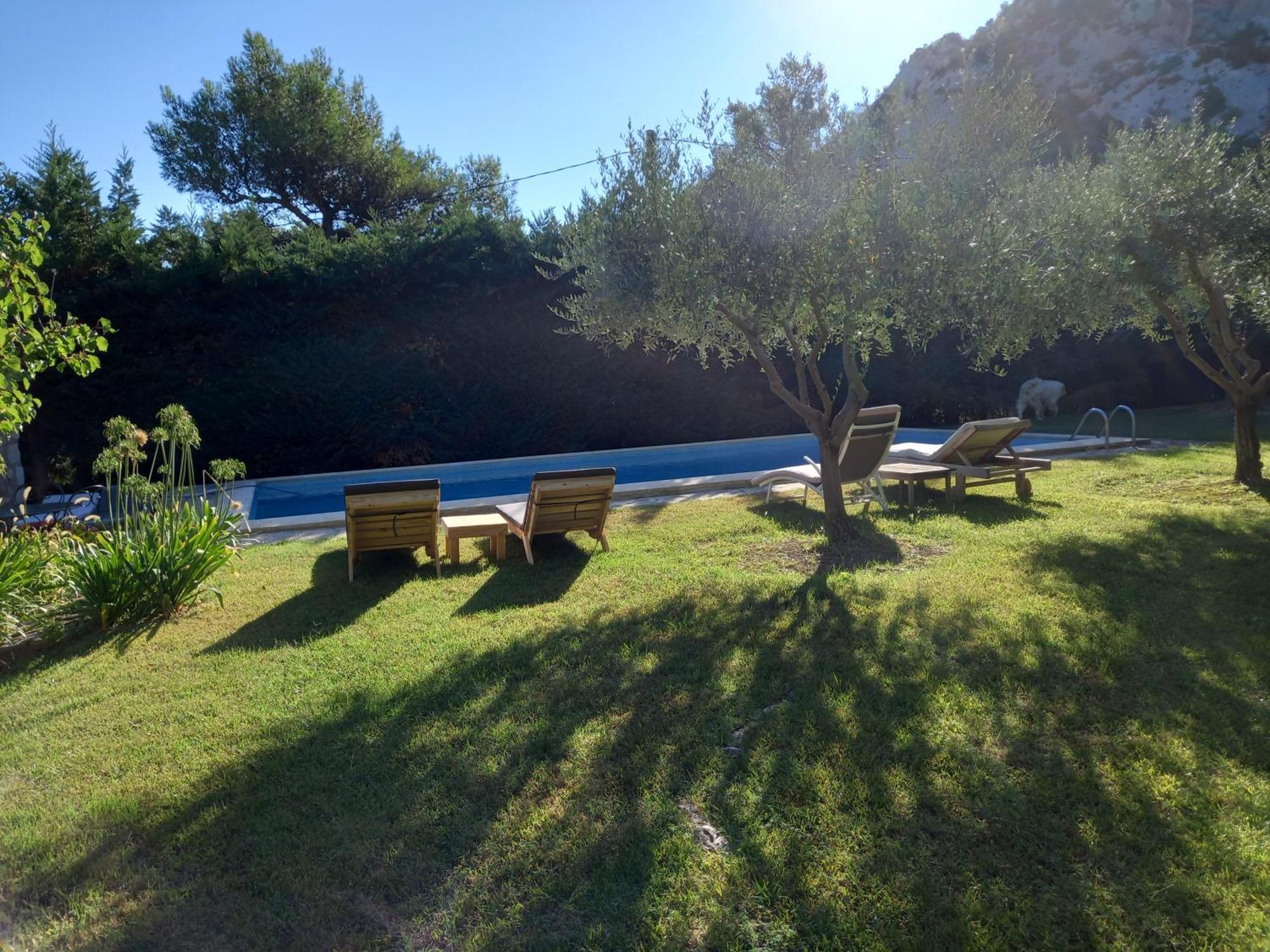 La Roulotte Du Petit Paradis Saint-Rémy-de-Provence Exteriér fotografie